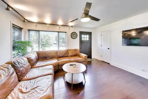 232 East Village Drive Northlake IL 60164