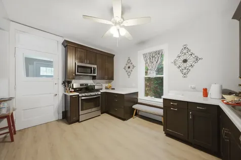 5051 North Lincoln Avenue Chicago IL 60625