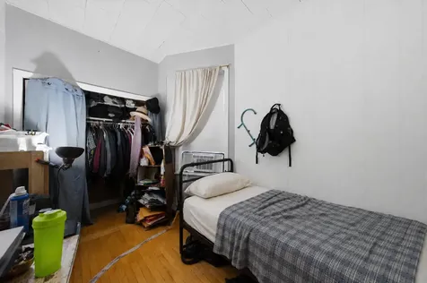 5051 North Lincoln Avenue Chicago IL 60625