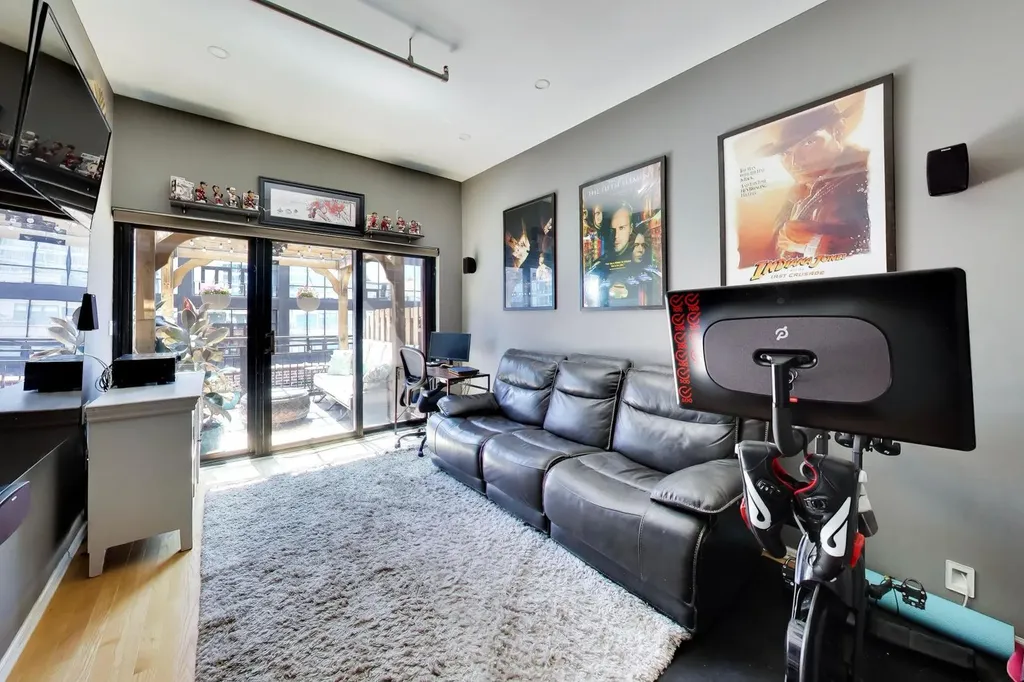520 West Huron Street Chicago IL 60654