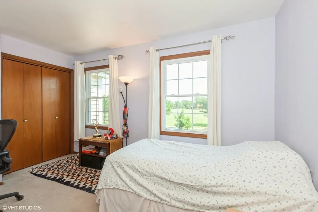 145 Rumsey Place Westmont IL 60559