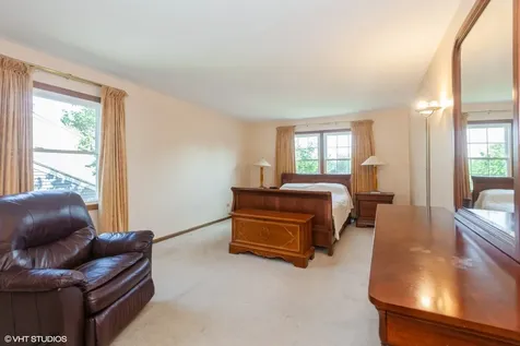 145 Rumsey Place Westmont IL 60559