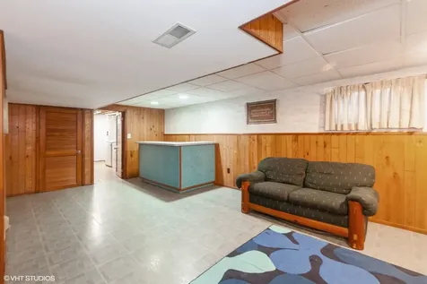 145 Rumsey Place Westmont IL 60559