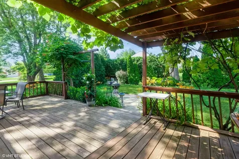 145 Rumsey Place Westmont IL 60559