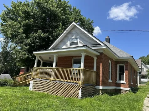 202 Clay Street Savanna IL 61074