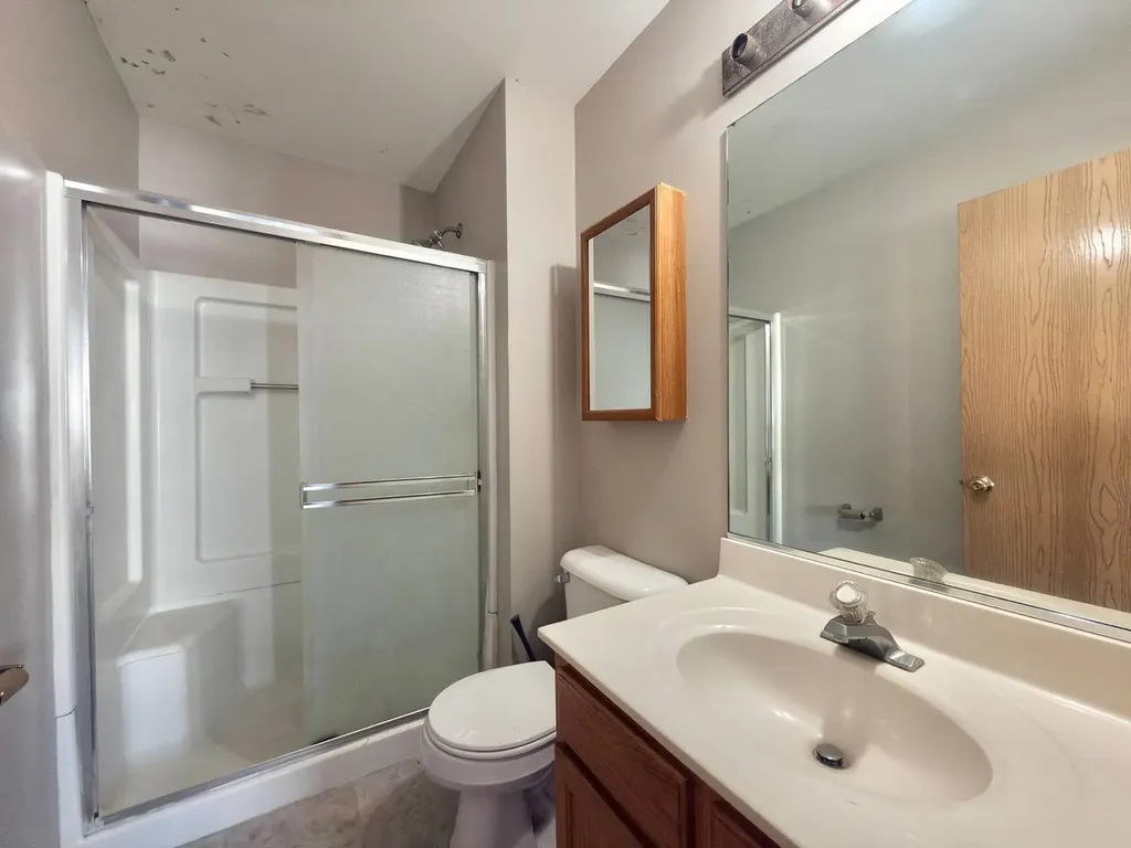 902 Symphony Drive Aurora IL 60504