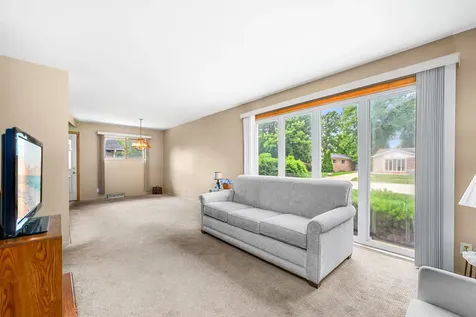 15247 Ridgeway Avenue Midlothian IL 60445