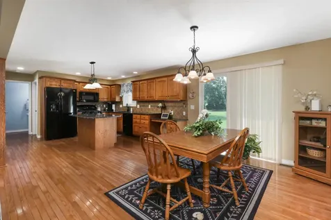 3319 Peppertree Lane Bloomington IL 61704