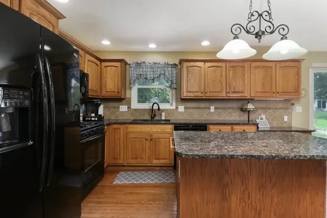 3319 Peppertree Lane Bloomington IL 61704