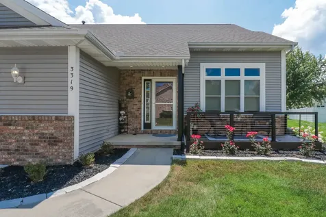 3319 Peppertree Lane Bloomington IL 61704
