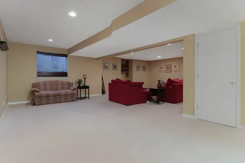 3319 Peppertree Lane Bloomington IL 61704