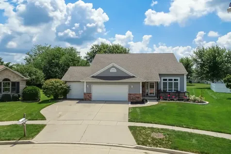 3319 Peppertree Lane Bloomington IL 61704