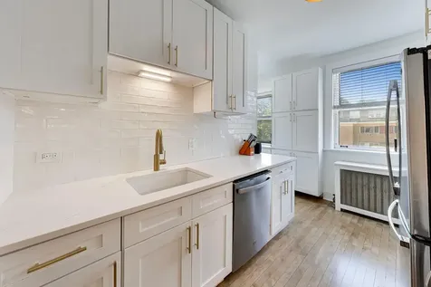 719 Hinman Avenue Evanston IL 60202