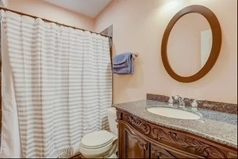 653 West Belmont Avenue Chicago IL 60657