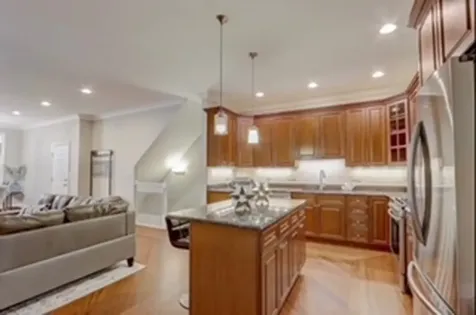 653 West Belmont Avenue Chicago IL 60657