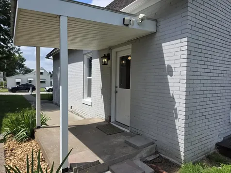 2717 Elm Street Quincy IL 62301