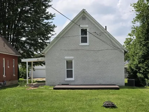 2717 Elm Street Quincy IL 62301