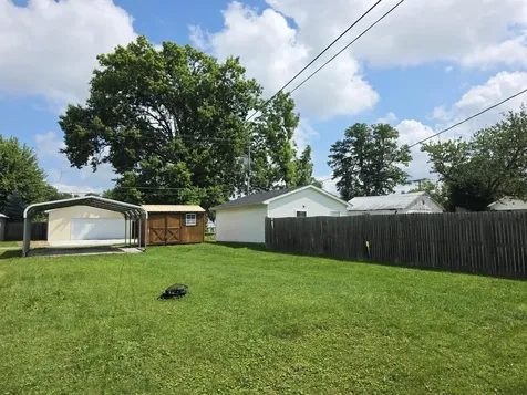2717 Elm Street Quincy IL 62301