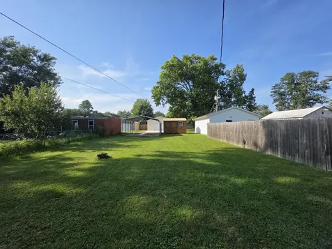 2717 Elm Street Quincy IL 62301