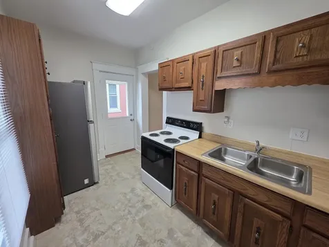 2717 Elm Street Quincy IL 62301