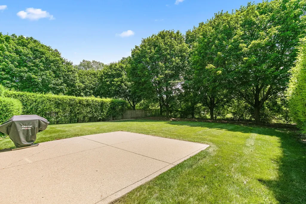 3880 Peartree Drive Lake In The Hills IL 60156