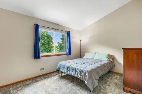 3880 Peartree Drive Lake In The Hills IL 60156