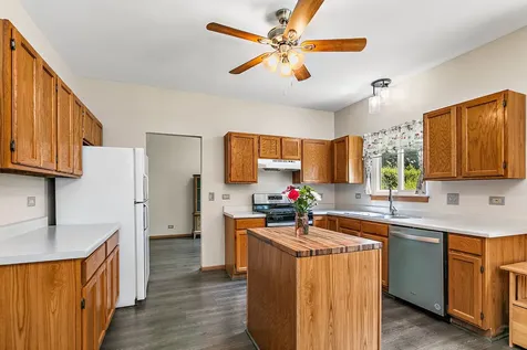 3880 Peartree Drive Lake In The Hills IL 60156