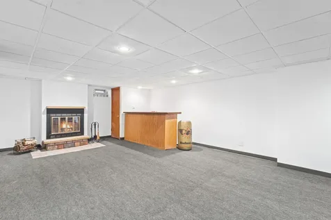 645 Flagstaff Lane Hoffman Estates IL 60169