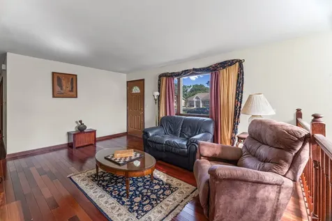 645 Flagstaff Lane Hoffman Estates IL 60169