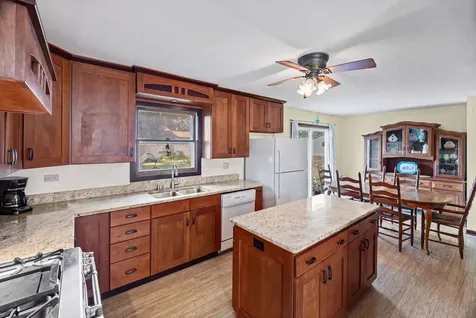 645 Flagstaff Lane Hoffman Estates IL 60169