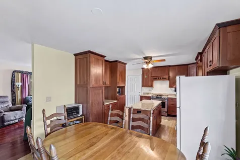 645 Flagstaff Lane Hoffman Estates IL 60169