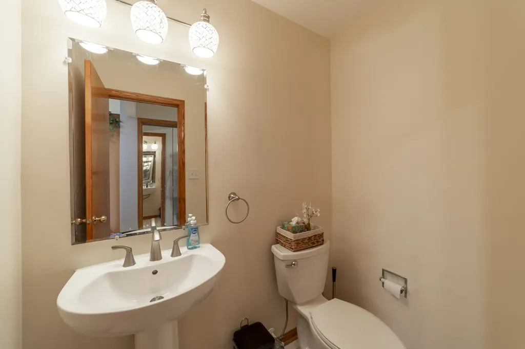 1071 Yamma Ridge New Lenox IL 60451