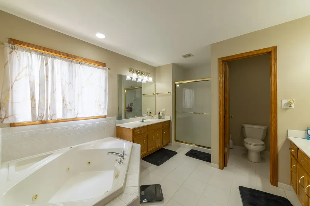 1071 Yamma Ridge New Lenox IL 60451