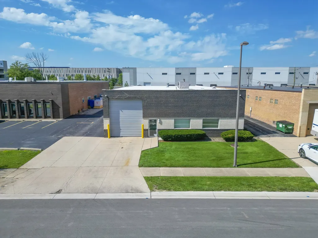 450 Bennett Road Elk Grove Village IL 60007