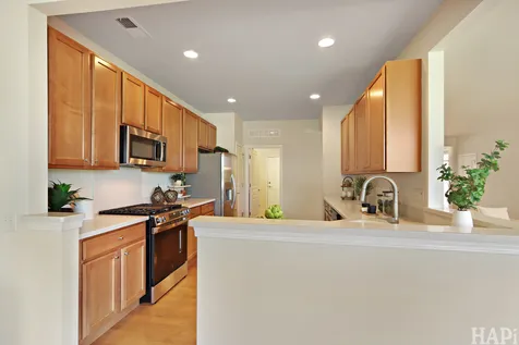 3142 Ravinia Circle Mundelein IL 60060