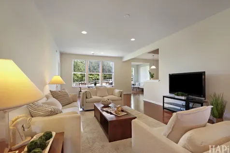 3142 Ravinia Circle Mundelein IL 60060