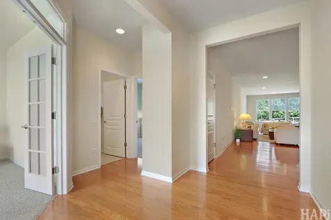 3142 Ravinia Circle Mundelein IL 60060