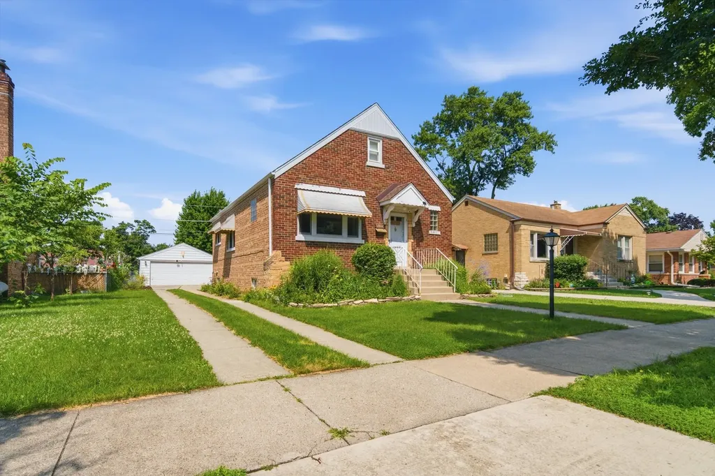 2416 South 2nd Avenue North Riverside IL 60546