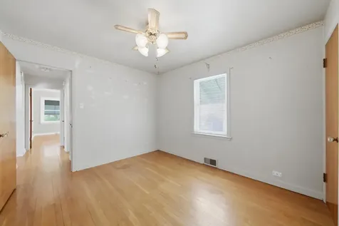 2416 South 2nd Avenue North Riverside IL 60546
