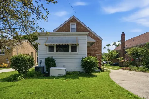 2416 South 2nd Avenue North Riverside IL 60546
