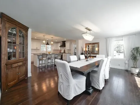 708 South Rose Farm Road Woodstock IL 60098