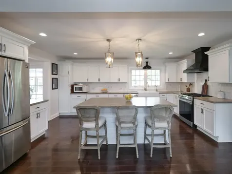 708 South Rose Farm Road Woodstock IL 60098