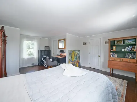 708 South Rose Farm Road Woodstock IL 60098