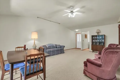 1801 Glenwood Oaks Court Urbana IL 61801