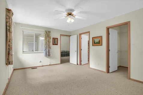 1801 Glenwood Oaks Court Urbana IL 61801