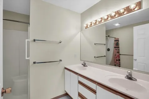 1801 Glenwood Oaks Court Urbana IL 61801