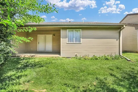 1801 Glenwood Oaks Court Urbana IL 61801