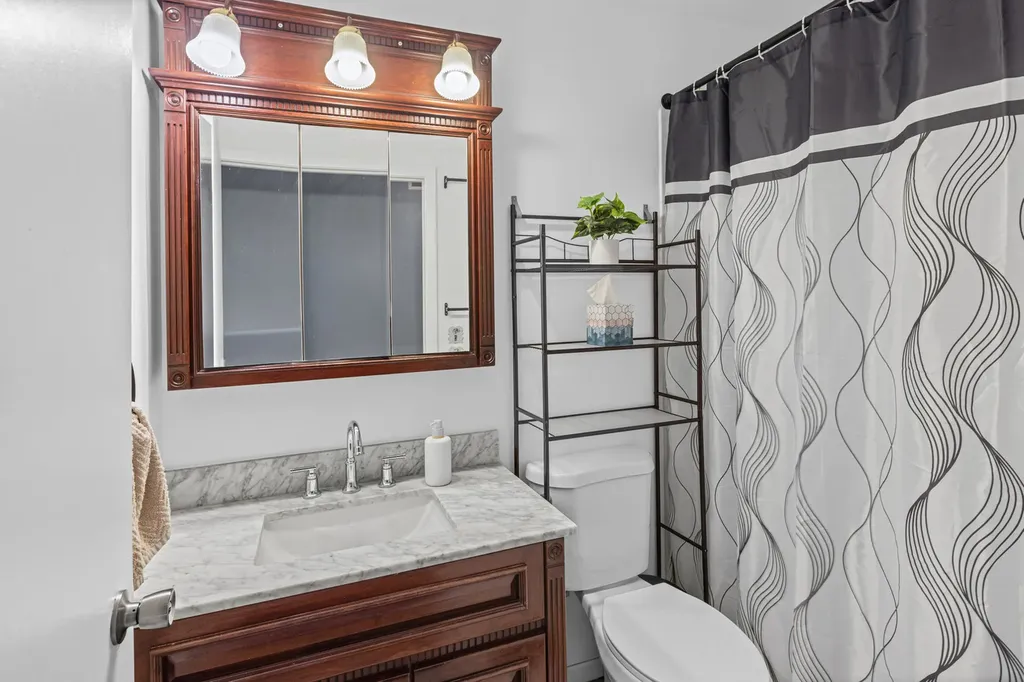 30W008 Danbury Drive Warrenville IL 60555