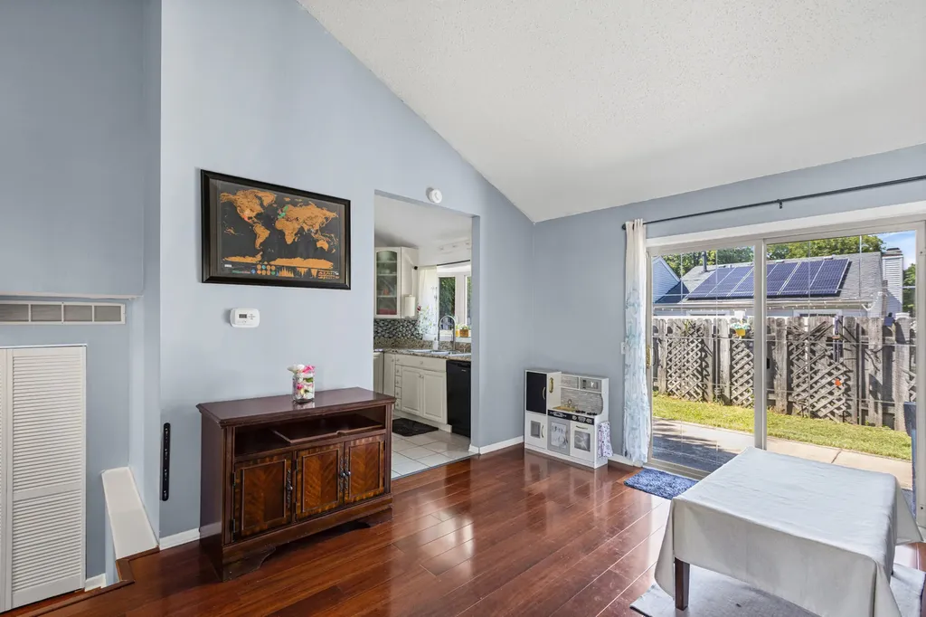30W008 Danbury Drive Warrenville IL 60555