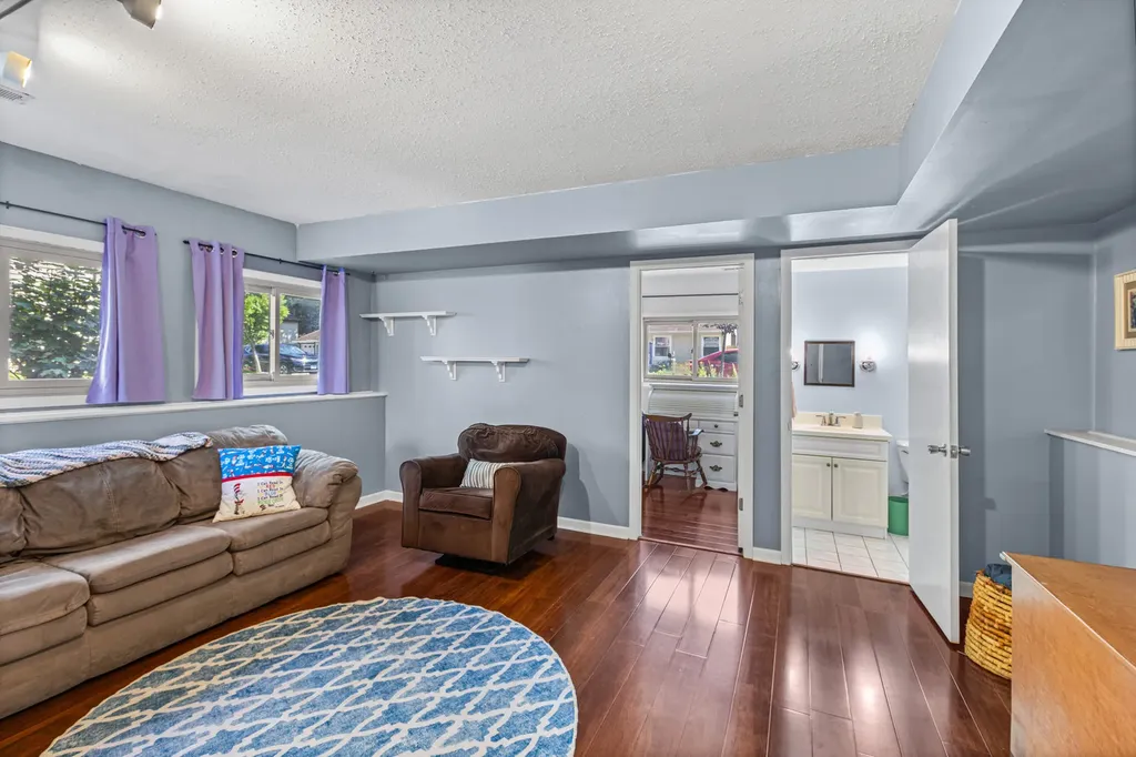 30W008 Danbury Drive Warrenville IL 60555